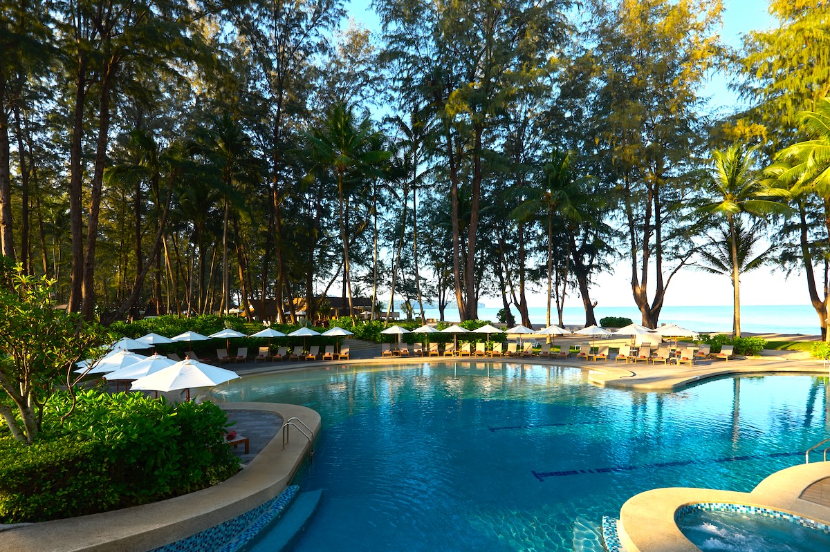 普吉岛乐谷浪都喜天丽酒店 — 游泳池