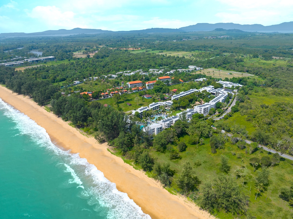 Le Meridien Phuket Mai Khao Beach Resort