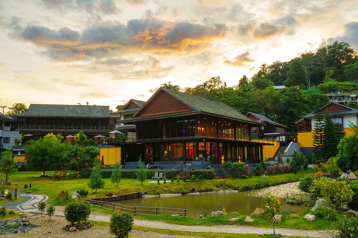 蒙占温泉旅馆 — 外观