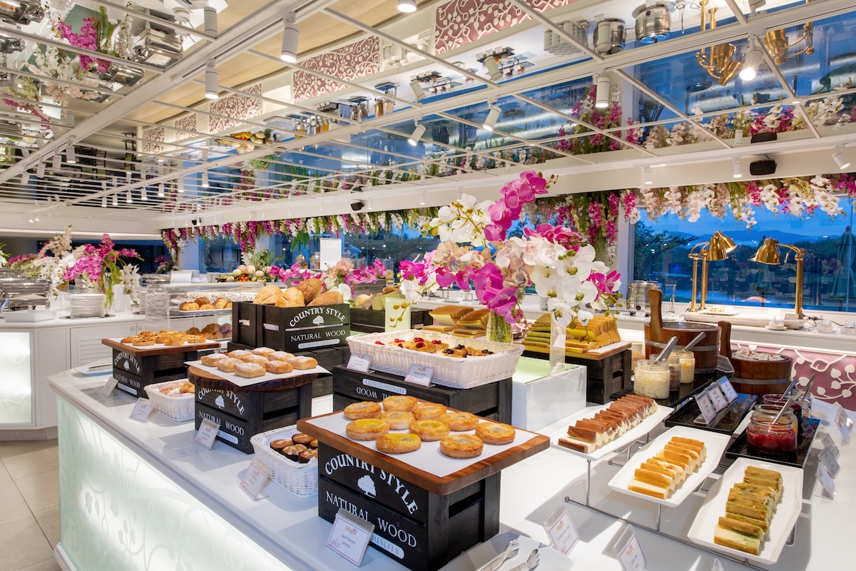 清莱卡塔塔尼美景河畔酒店 — 餐饮